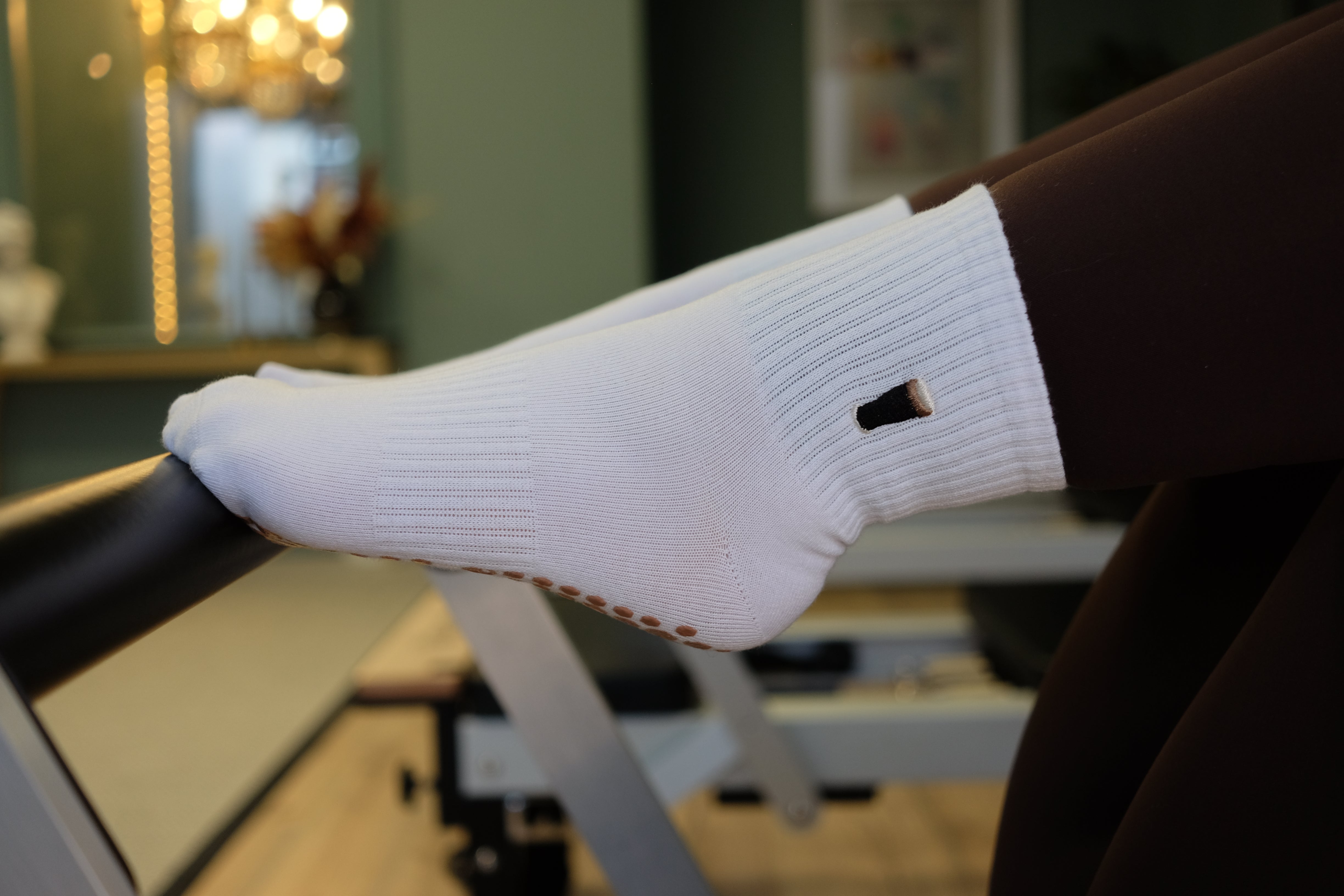 Stout Stability Grip Socks | Ailínithe Pilates Socks – Ailinithe