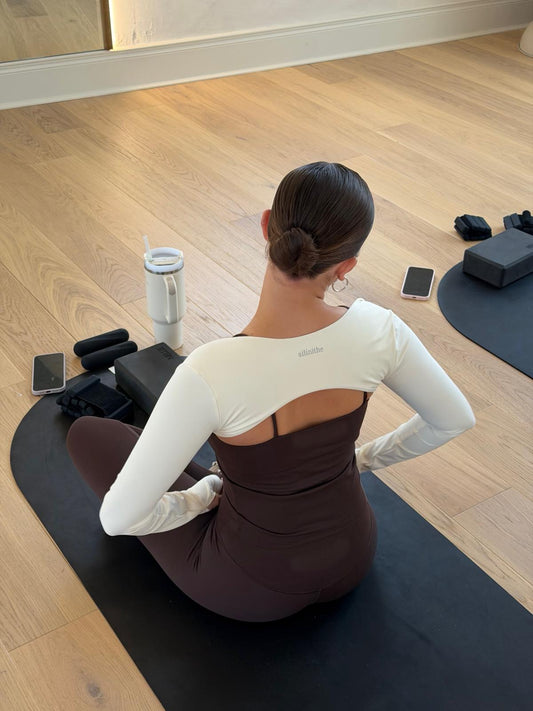 Bolleros | Soft Wrap Layer for Pilates & Studio Wear | Ailínithe