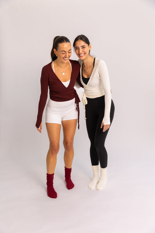 The Cosy Class Kit  (x1 Ailínithe wrap, x1 Grip sock, x1 Mulberry Scrunchie)