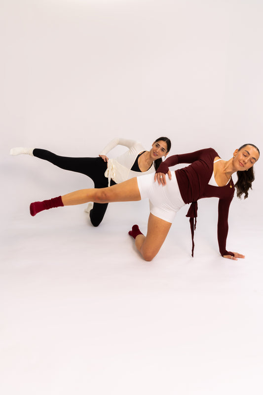 The Silk & Stability Set (x1 Grip Sock and x1 Mulberry Silk Scrunchie)